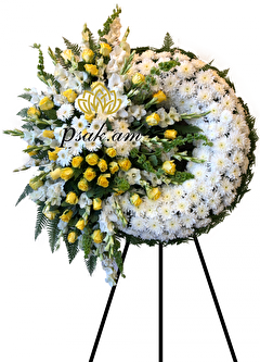 Ծաղկեպսակ Դեղին Վարդերով